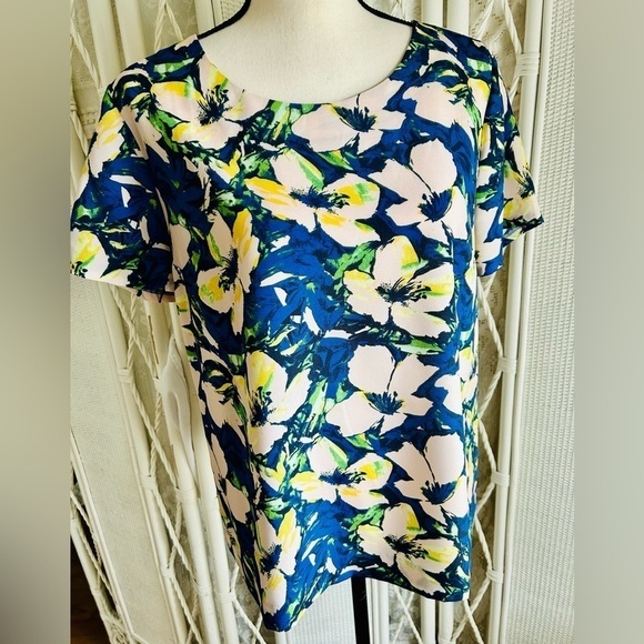 J. Crew Factory Top Blouse Blue White Yellow Floral Short Sleeve size Medium - Picture 2 of 16